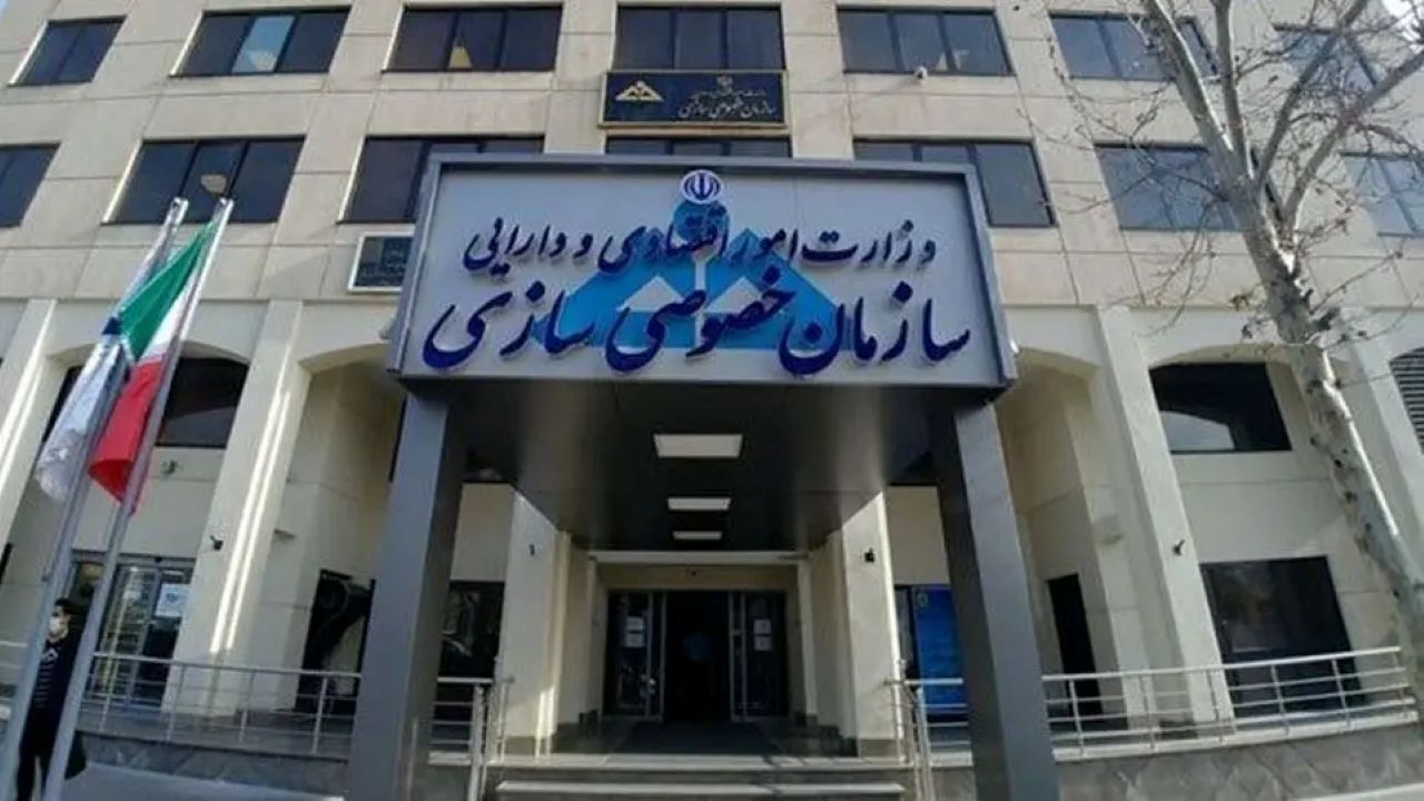 سرنوشت فولاد و خودروسازان در جلسه معاون اول رقم می‌خورد