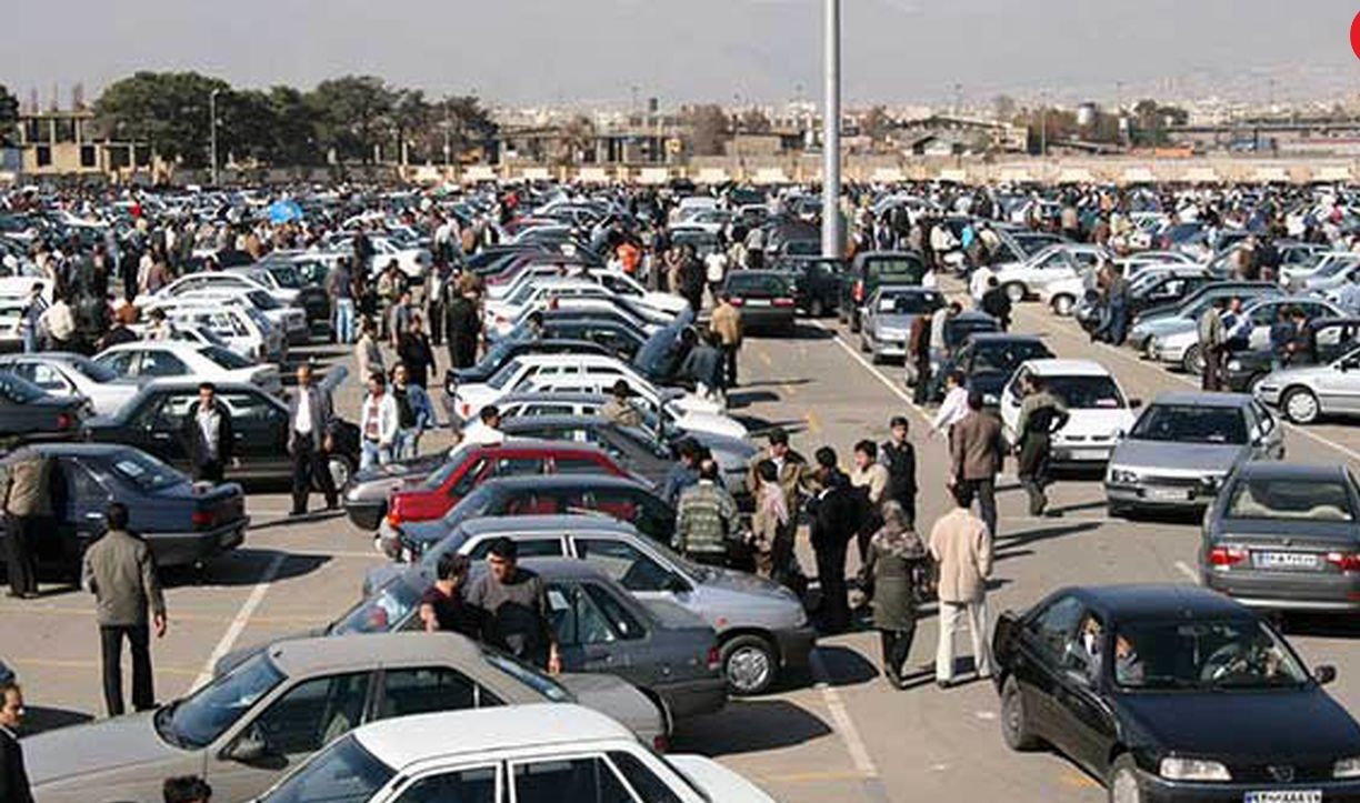 بازار خودرو در تلاقی تصمیمات غلط؛ وقتی اقتصاد ملتهب تاب شوک تازه ندارد